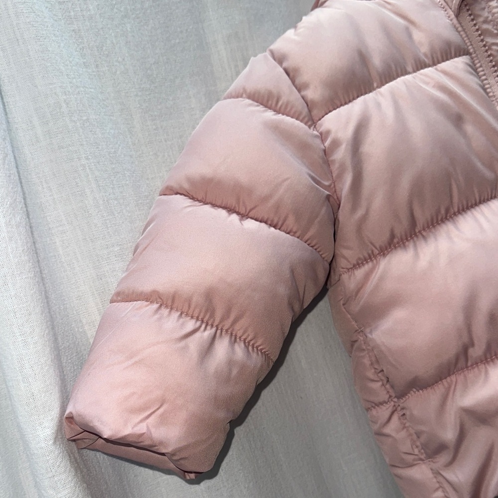Old Navy Light Pink Kids Puffer Jacket - Picture 4 of 14